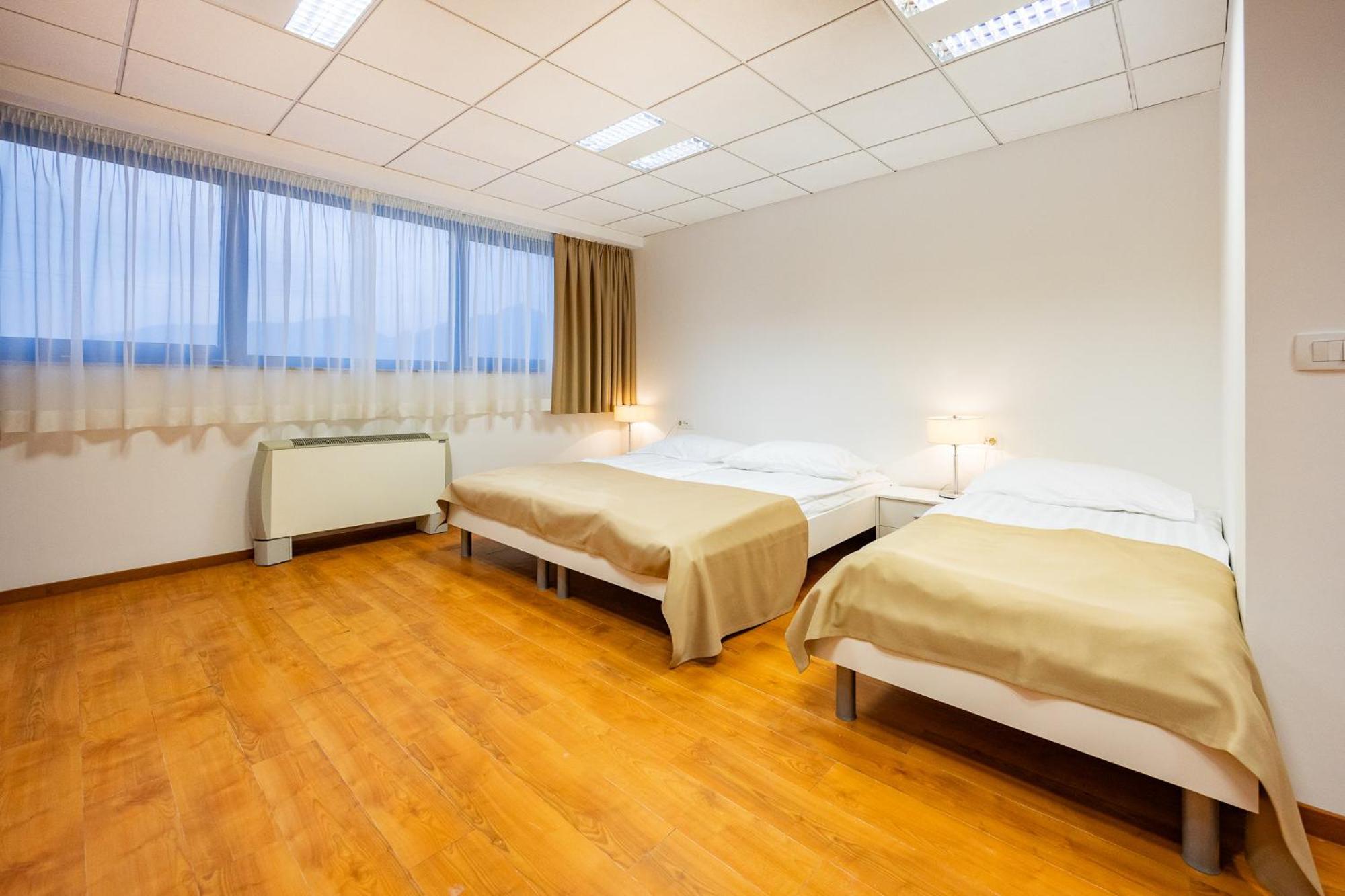 Garni Hotel Azul Kranj Exteriér fotografie