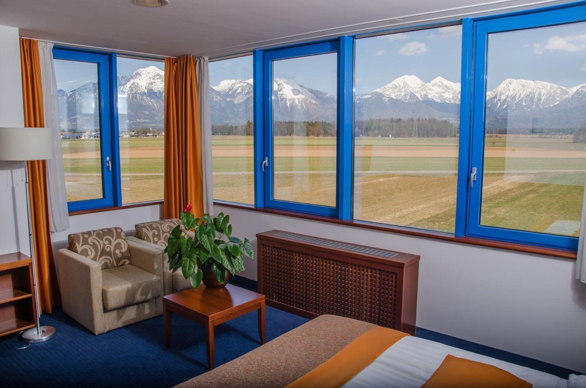 Garni Hotel Azul Kranj Exteriér fotografie