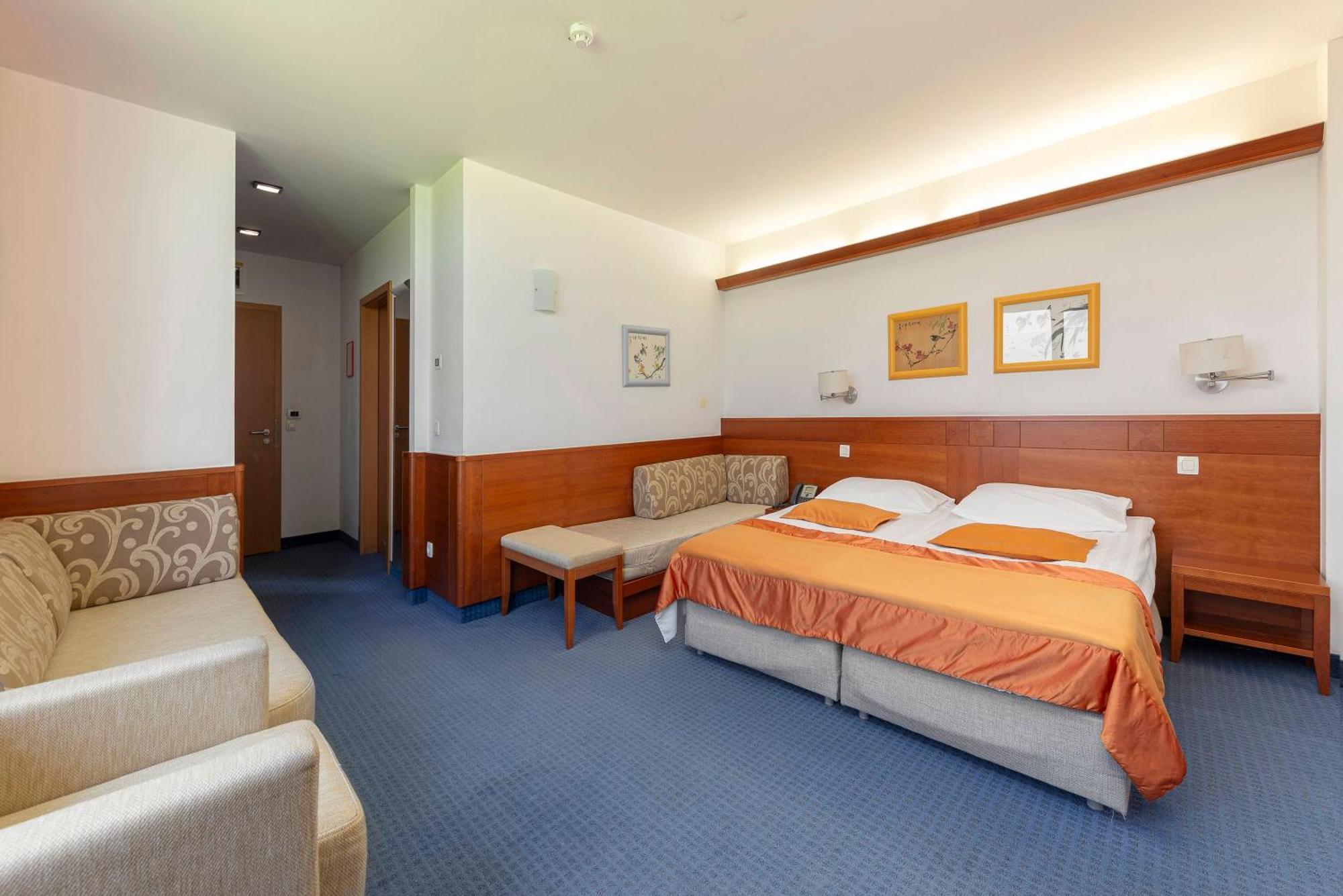 Garni Hotel Azul Kranj Exteriér fotografie