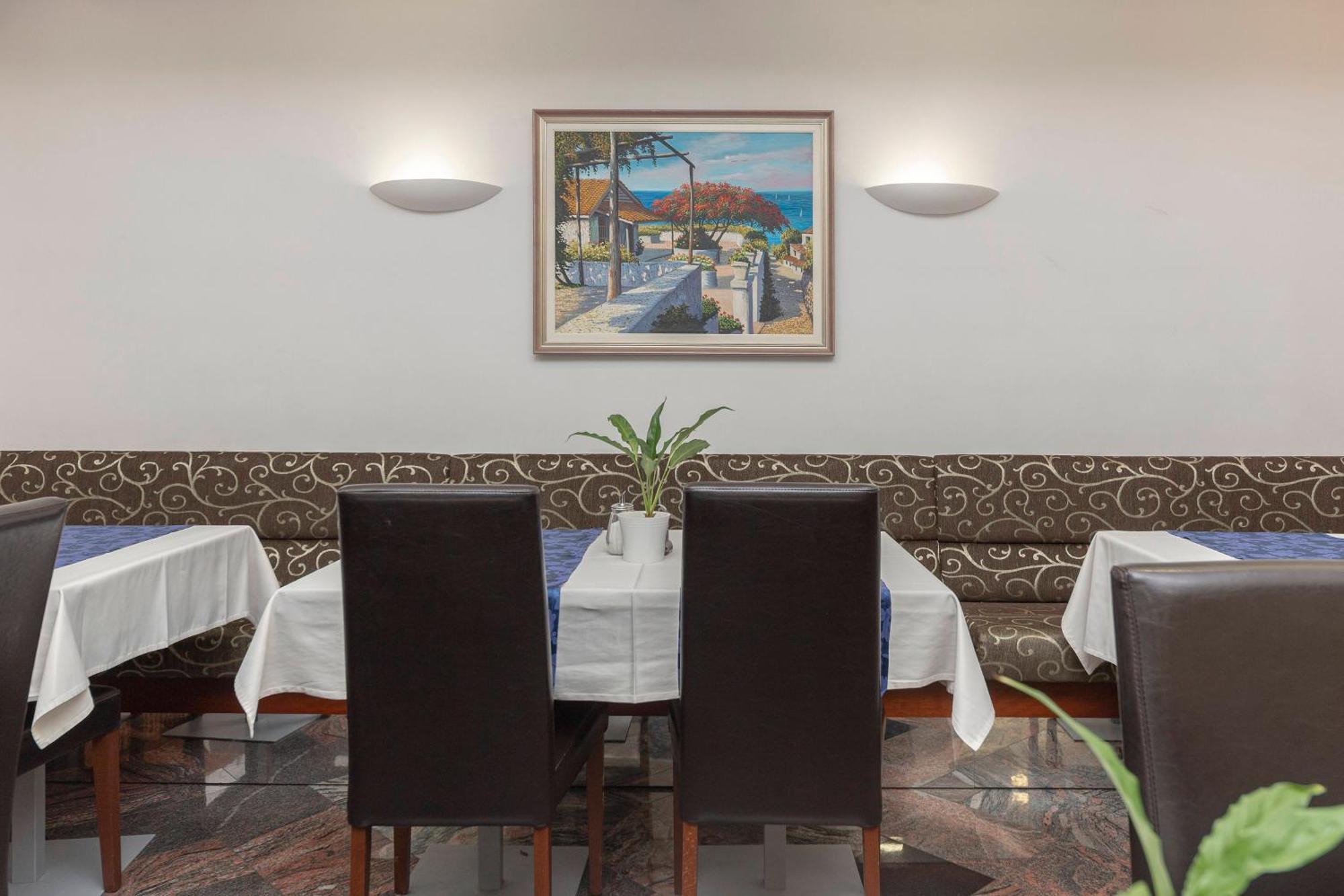 Garni Hotel Azul Kranj Exteriér fotografie